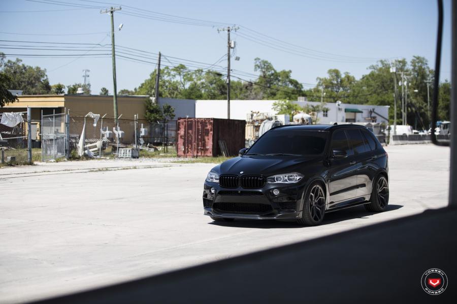  BMW X5 M on Vossen Wheels (HC-3) 2018 года  (фото 38 из 41)